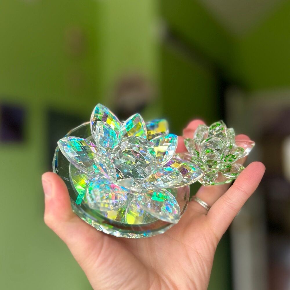VTG Lotus Glass Bright Shiny Floral Charming Dainty Set of 2 Accent - Picture 3 of 12